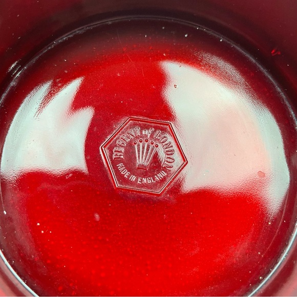 Vintage Regent of London Trinket Vanity Box box in gold filigree - Picture 8 of 10